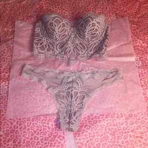 Victoria's Secret set: